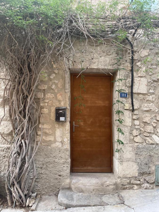 Maison De Village Pernes-les-Fontaines Extérieur photo