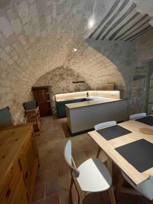 Maison De Village Pernes-les-Fontaines Extérieur photo
